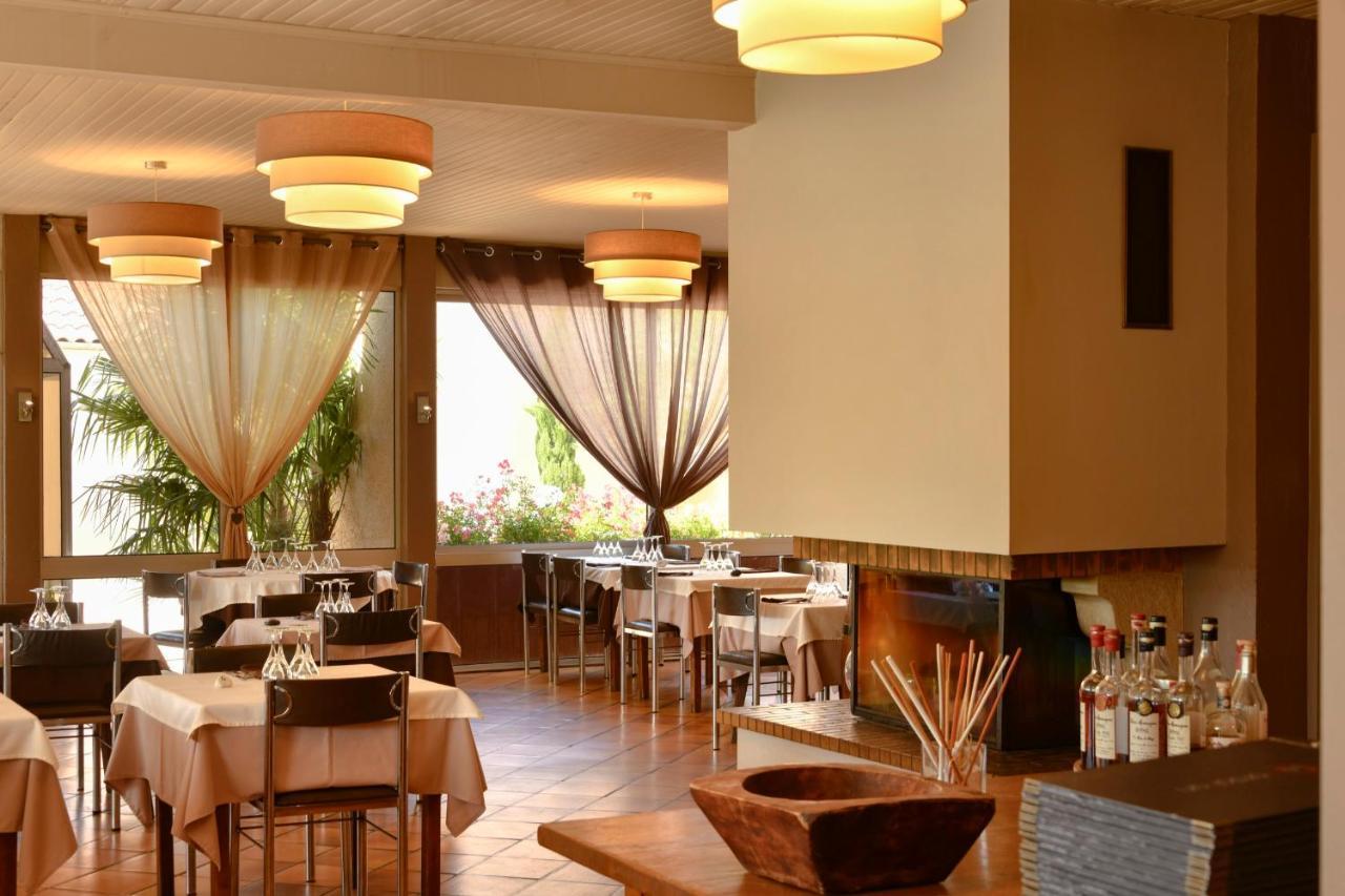 Logis Hotel & Restaurant Le Pardaillan Gondrin Εξωτερικό φωτογραφία