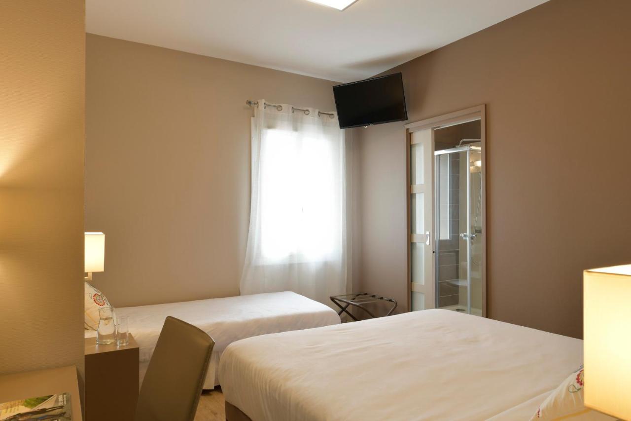Logis Hotel & Restaurant Le Pardaillan Gondrin Εξωτερικό φωτογραφία