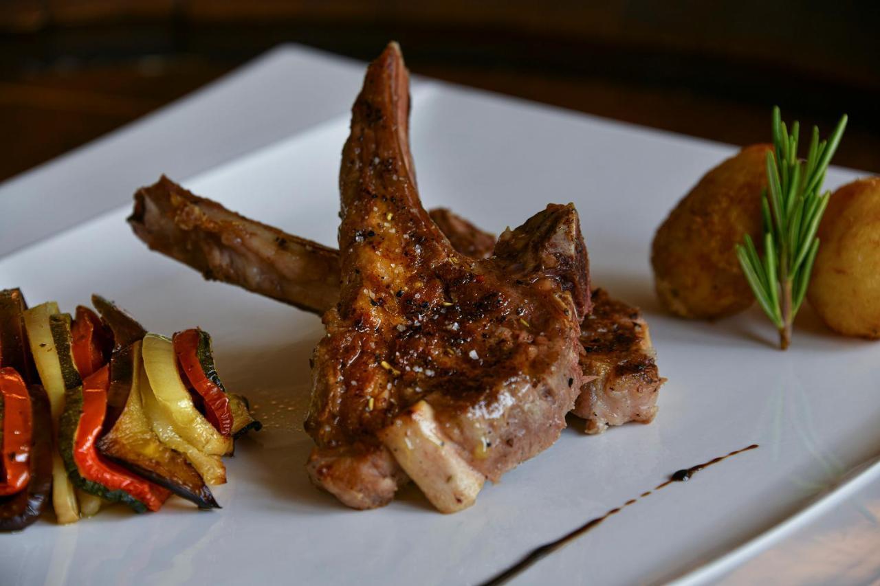 Logis Hotel & Restaurant Le Pardaillan Gondrin Εξωτερικό φωτογραφία