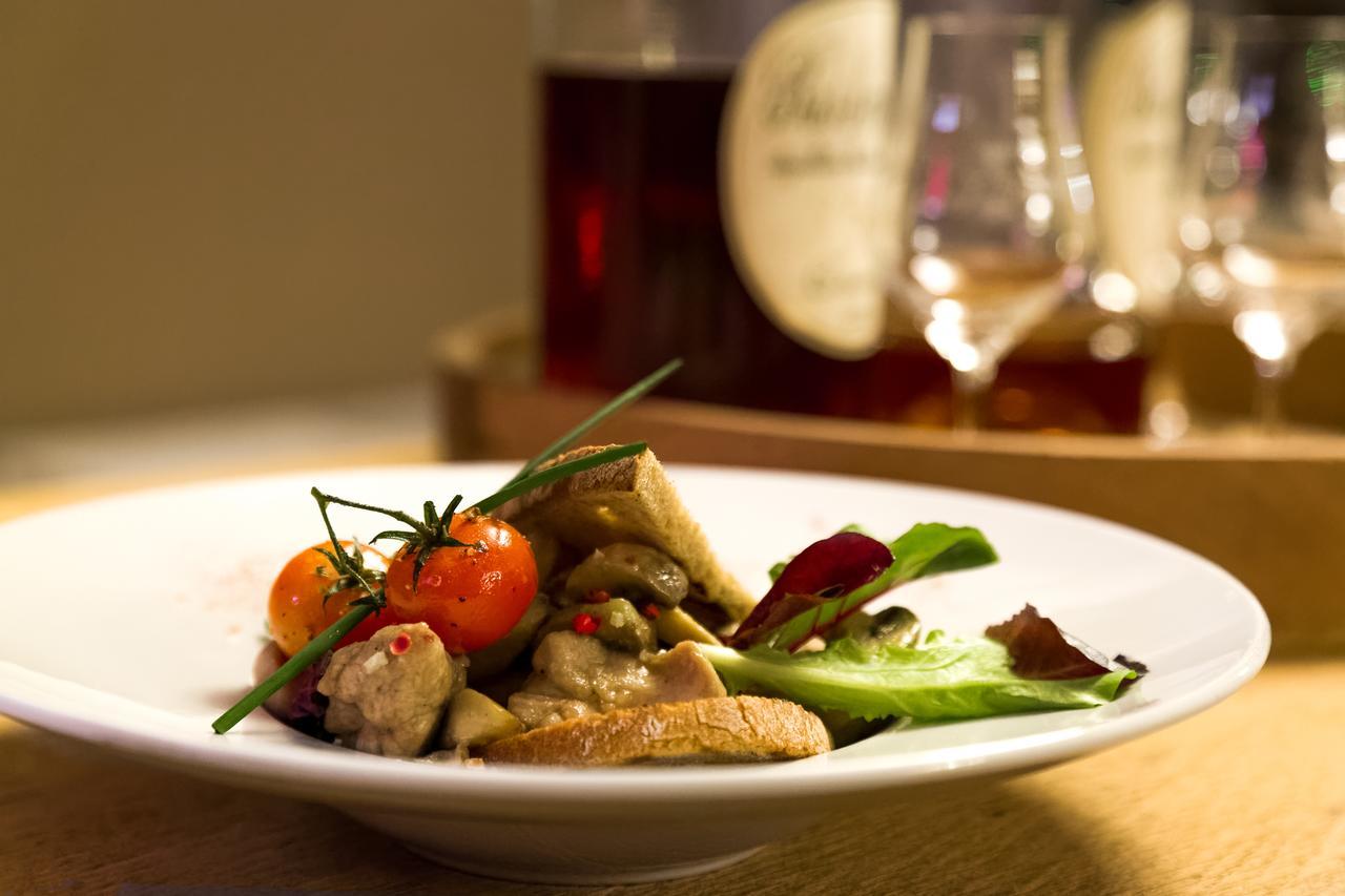 Logis Hotel & Restaurant Le Pardaillan Gondrin Εξωτερικό φωτογραφία